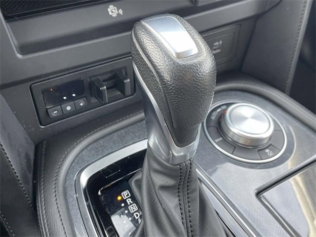 Used 2024 Nissan Armada SV image 7