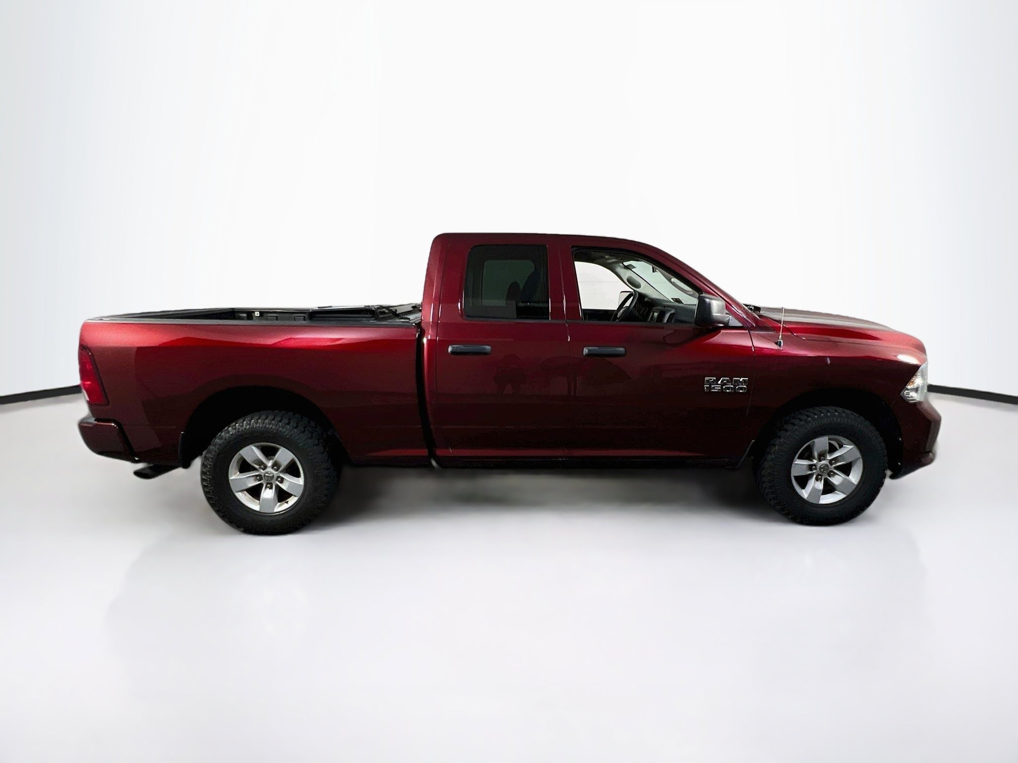 Used 2018 RAM 1500 Express AWD/4WD image 4