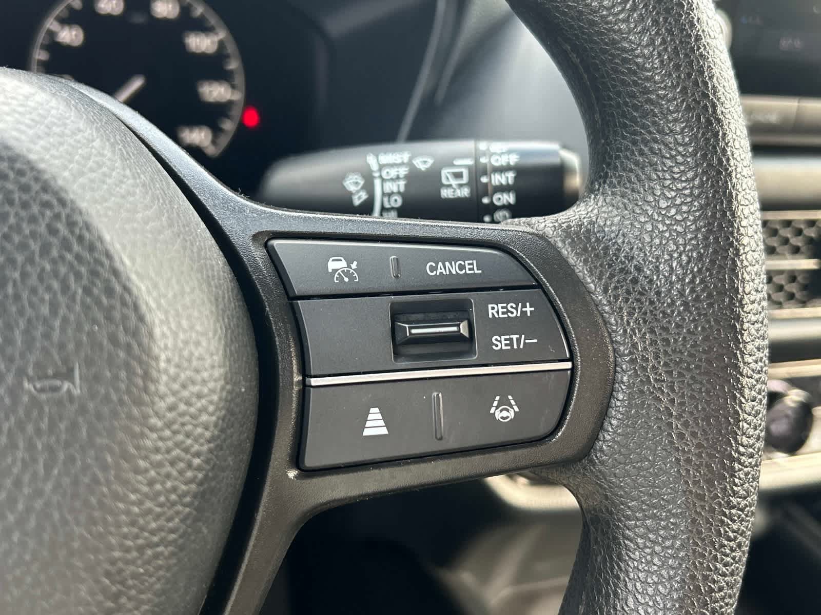 Used 2025 Honda HR-V LX image 25