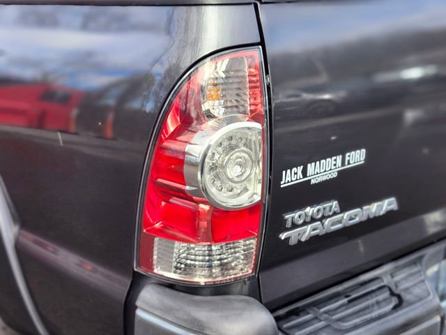 Used 2015 Toyota Tacoma 4x4 Access Cab V6 w/ SR5 Package image 9