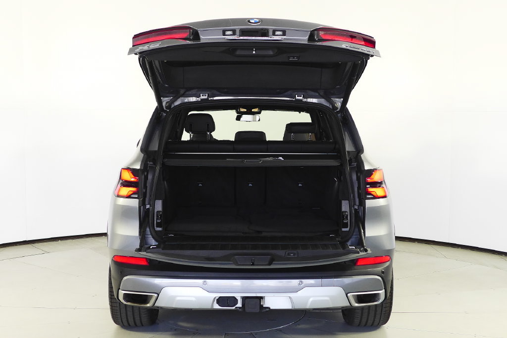 Certified 2024 BMW X5 sDrive40i w/ Parking Assistance Package RWD image 10
