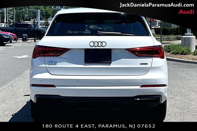 Used 2023 Audi Q3 2.0T Premium w/ Convenience Package AWD/4WD image 4
