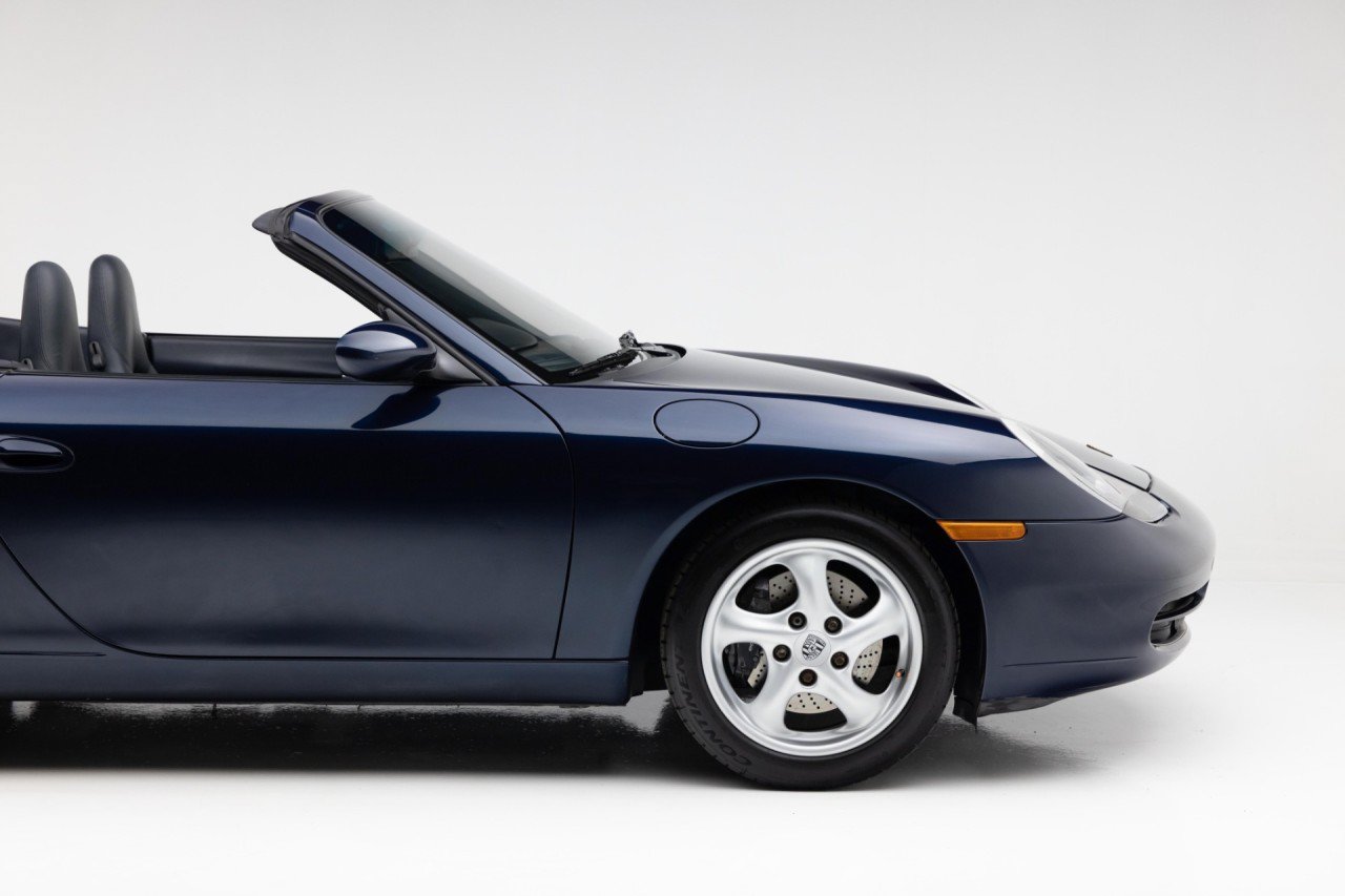 Used 2000 Porsche 911 Cabriolet image 39