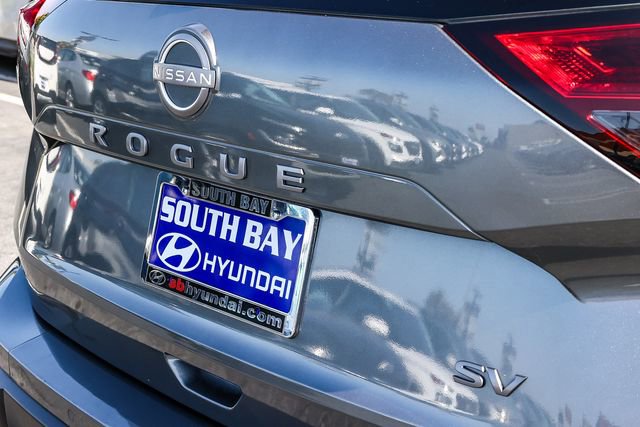 Used 2024 Nissan Rogue SV FWD image 7