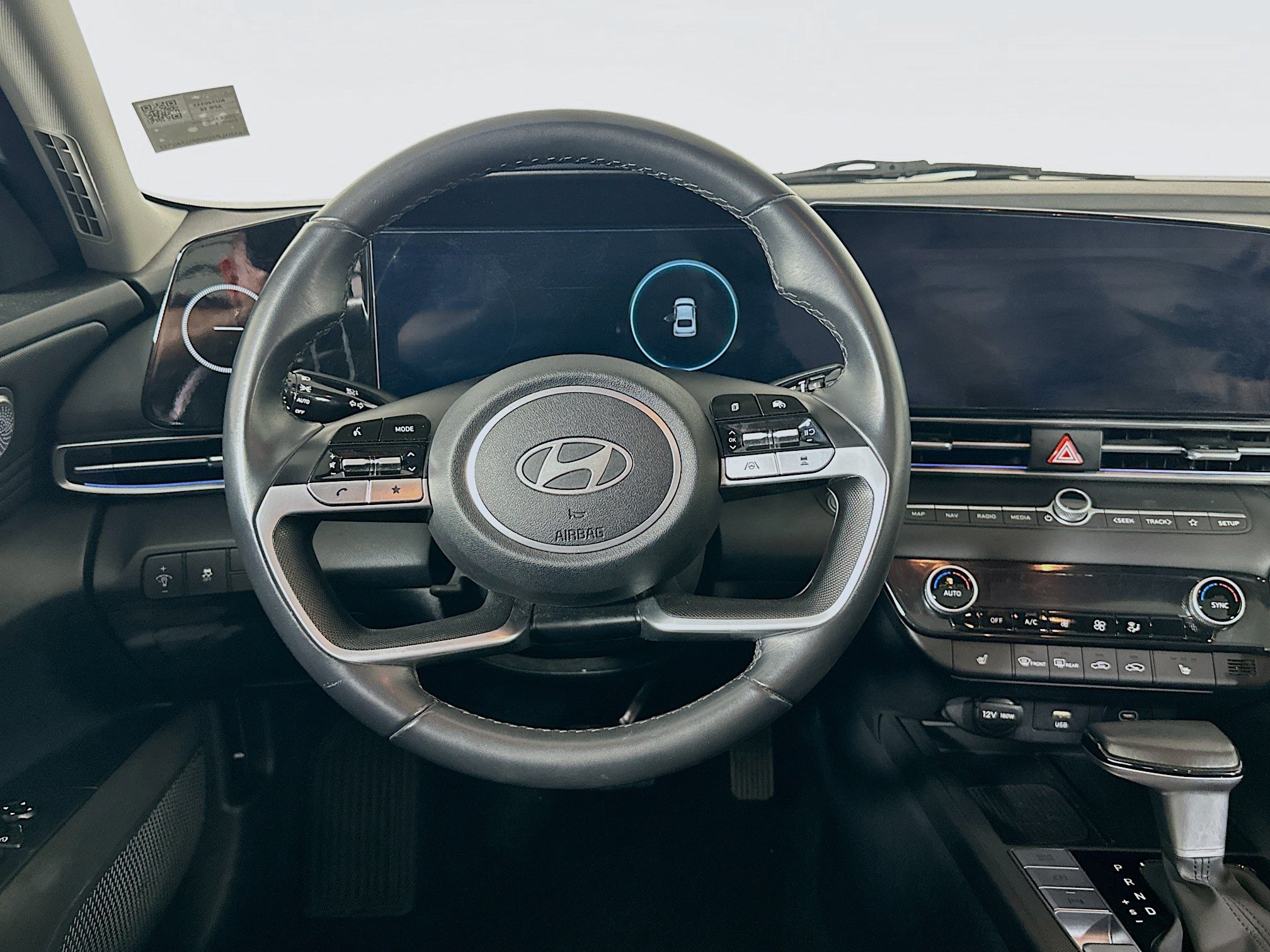 Used 2024 Hyundai Elantra Limited FWD image 18