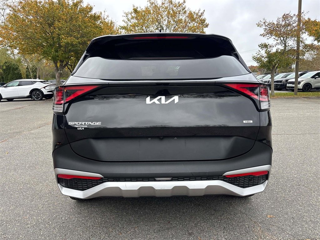 Used 2024 Kia Sportage LX image 4