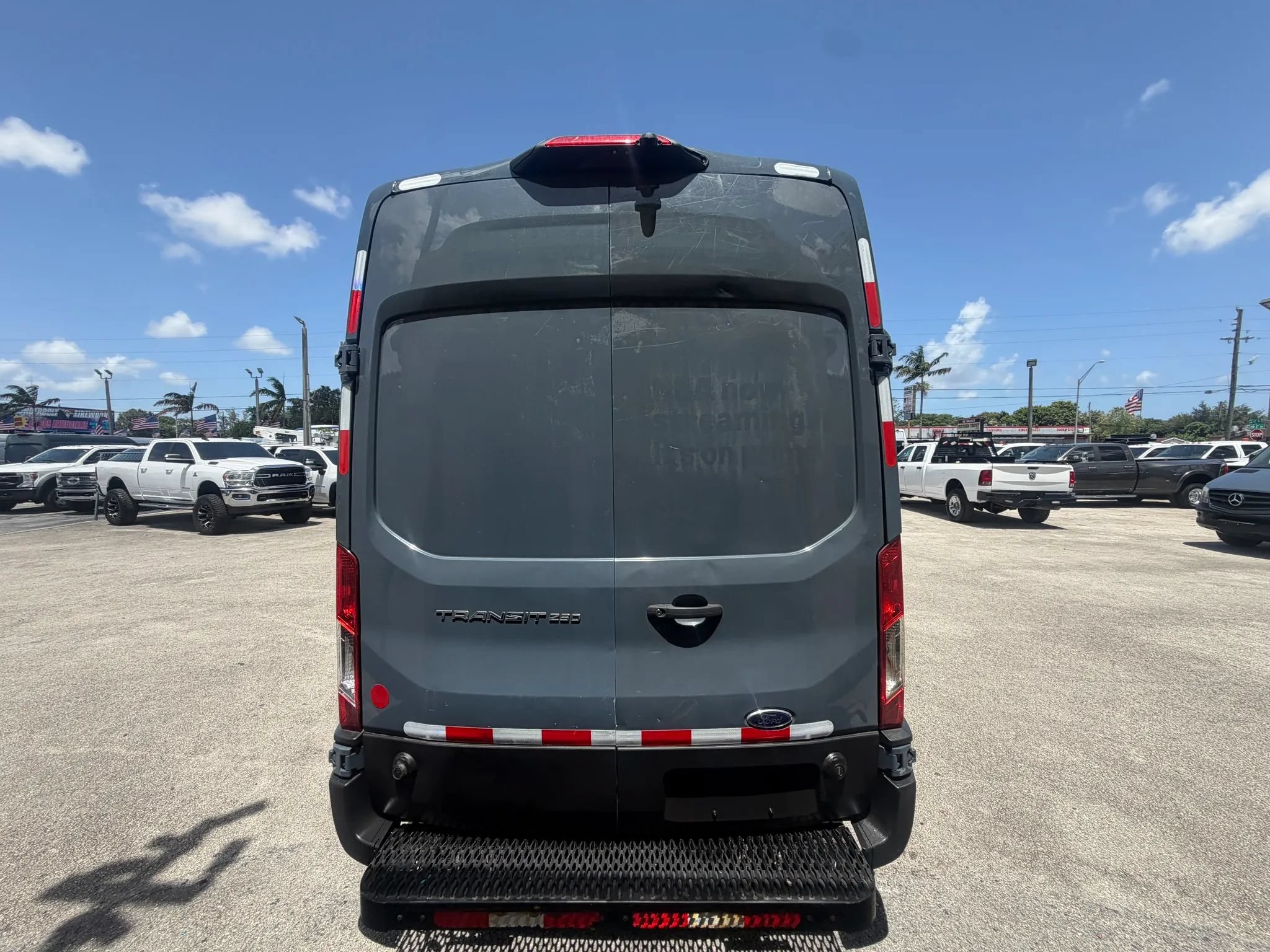 Used 2020 Ford Transit 250 148 High Roof Extended RWD image 4