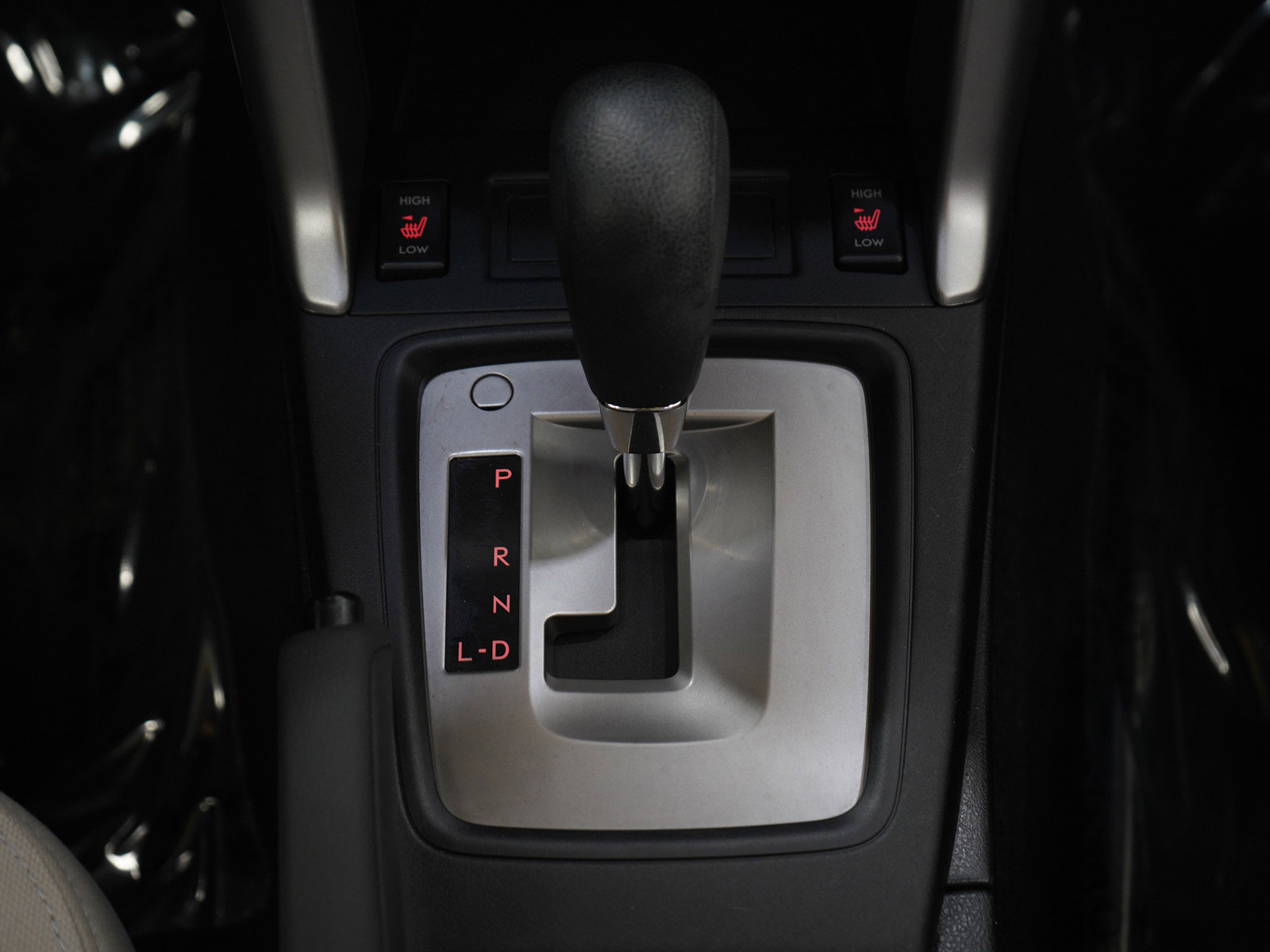 Used 2015 Subaru Forester 2.5i Premium w/ All-Weather Package image 17