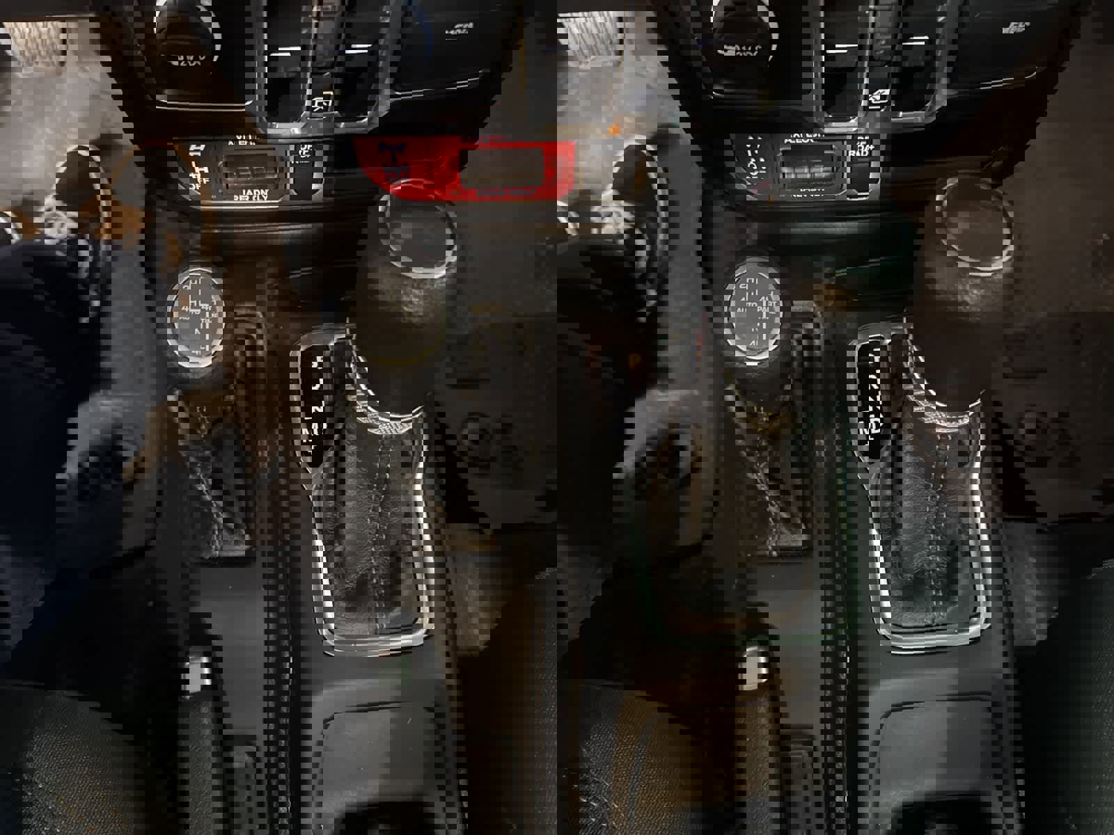 Used 2024 Jeep Wrangler Willys image 24