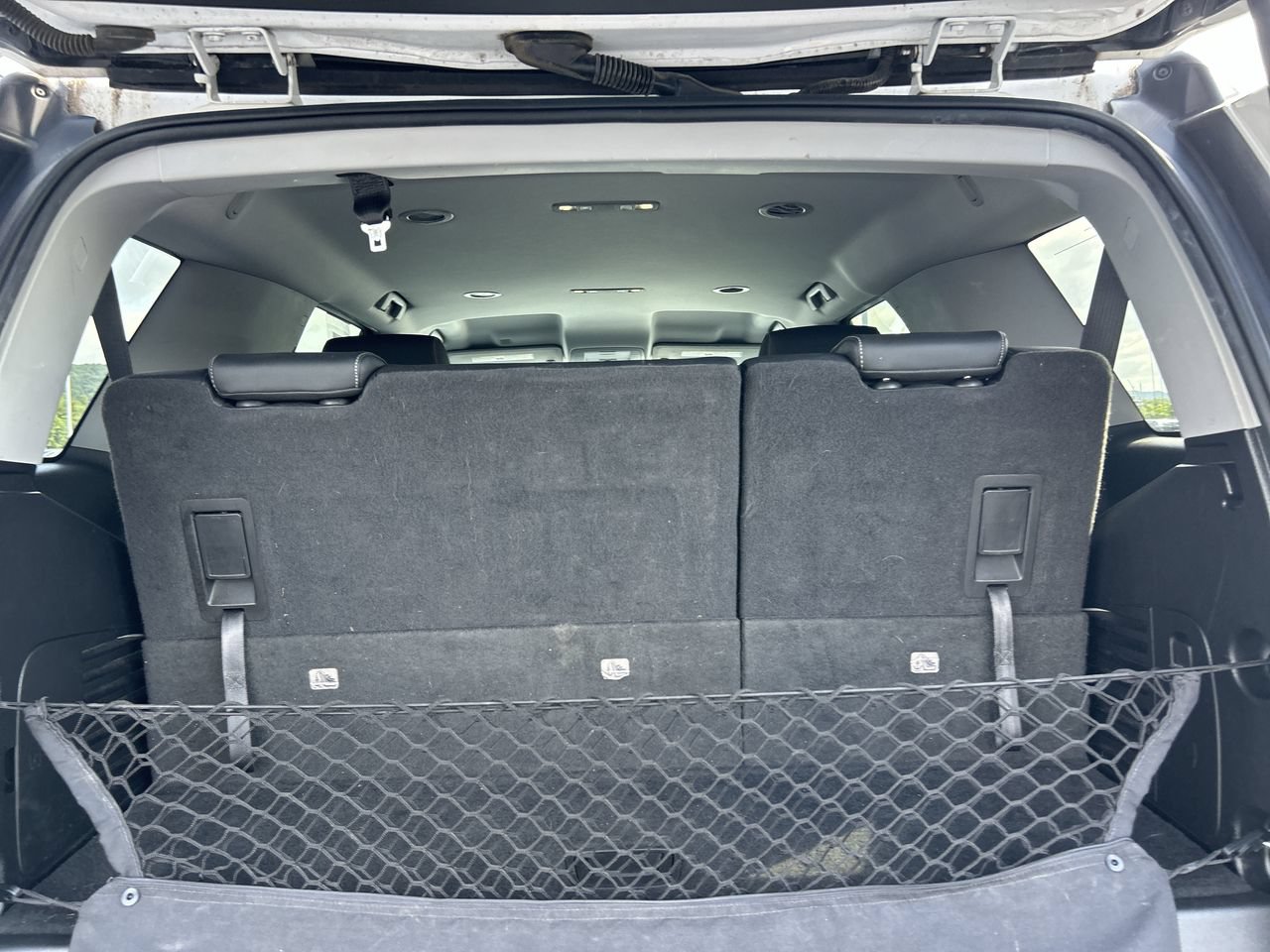 Used 2020 Chevrolet Tahoe LT w/ Off-Road Package AWD/4WD image 19