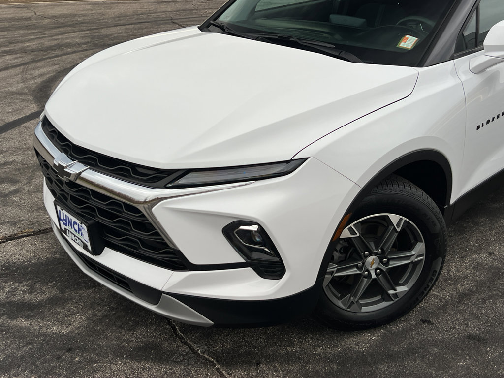 Used 2024 Chevrolet Blazer LT w/ Driver Confidence Package image 8