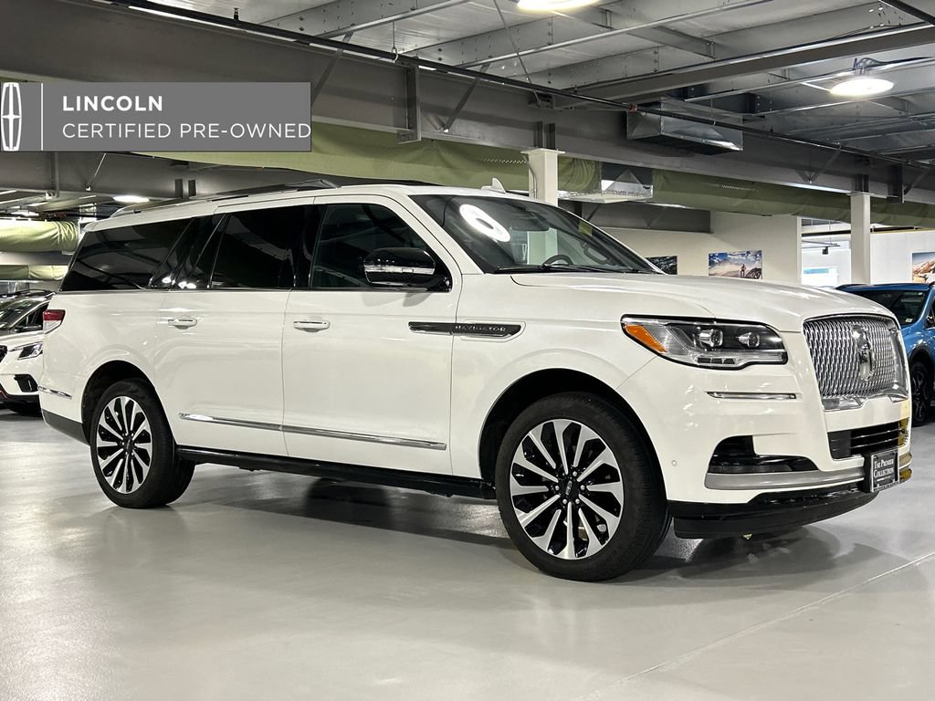 Certified 2024 Lincoln Navigator L Reserve AWD/4WD image 1