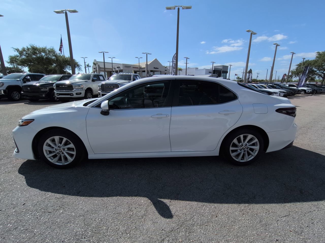 Used 2024 Toyota Camry LE FWD image 8