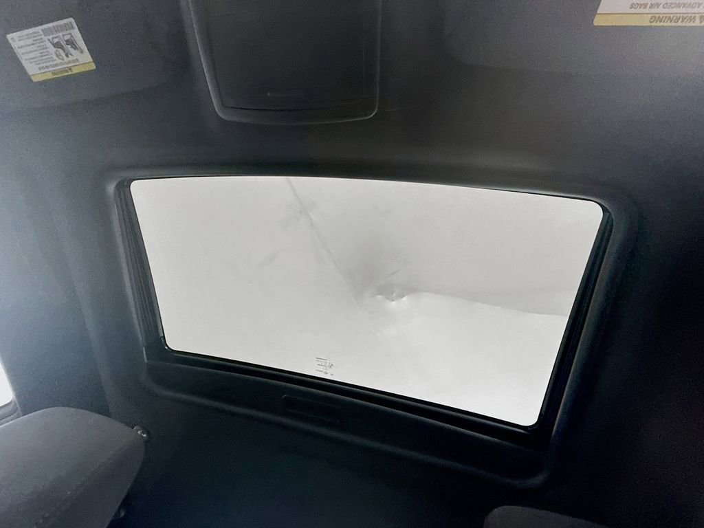 Used 2014 Dodge Challenger R/T w/ Sound Group II RWD image 20