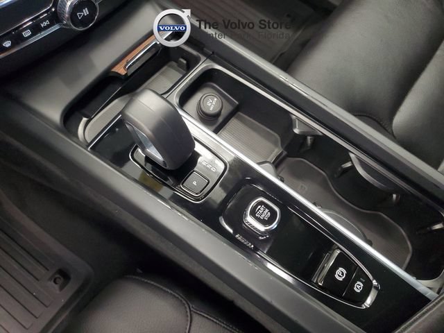 Certified 2023 Volvo XC60 B5 Plus w/ Protection Package Premier AWD/4WD image 26