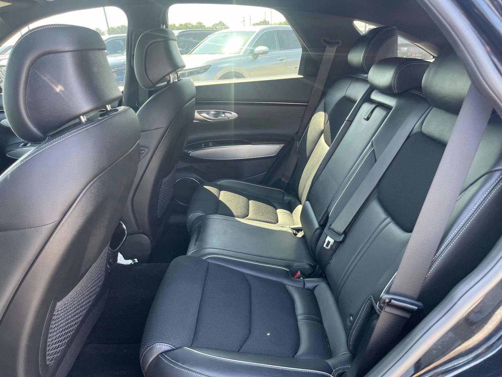 Used 2022 Genesis GV70 3.5T Sport AWD/4WD image 11