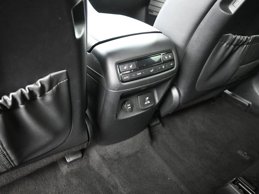 Used 2024 Hyundai Palisade Calligraphy image 11