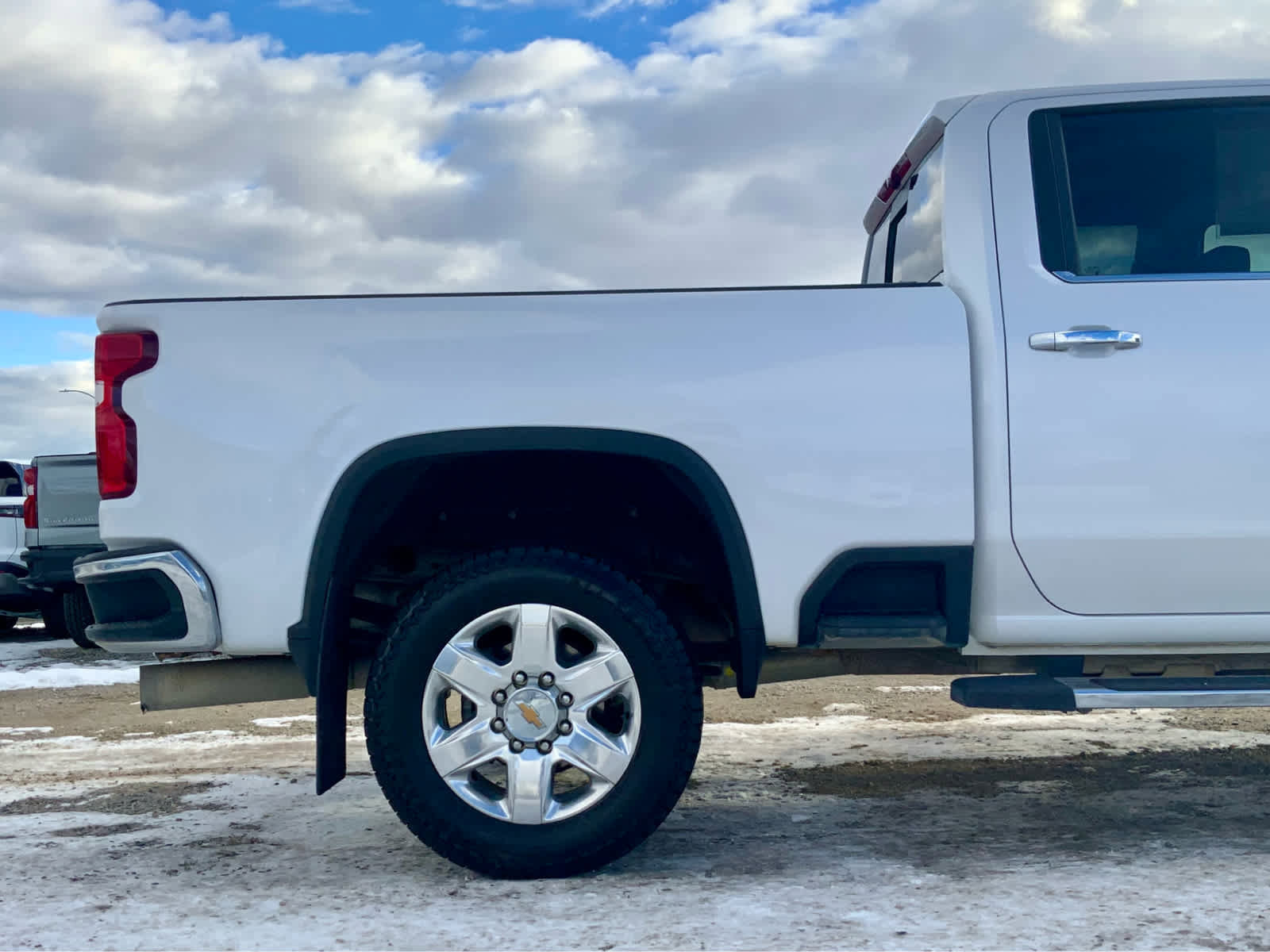 Used 2024 Chevrolet Silverado 2500 High Country image 10
