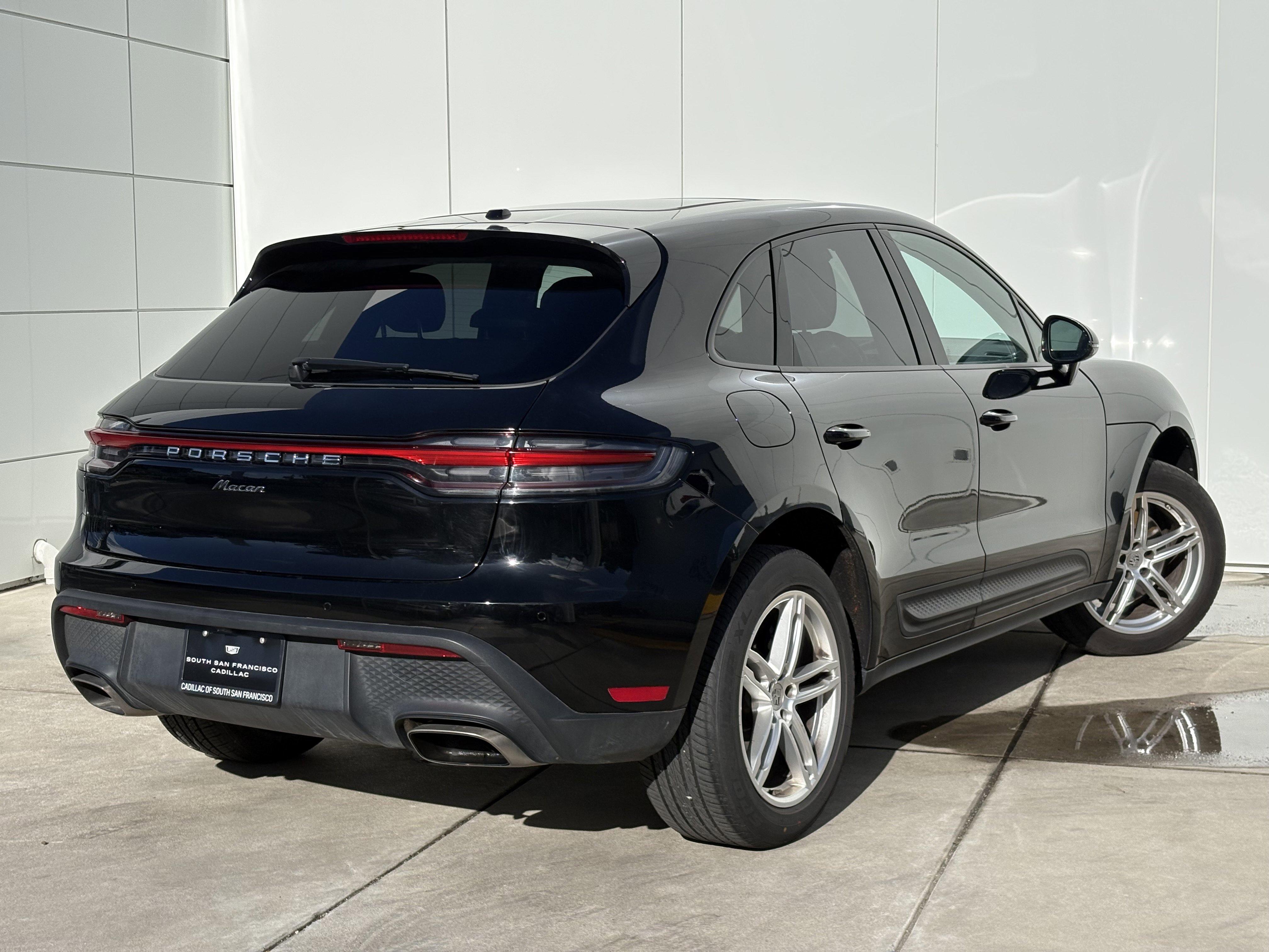 Used 2024 Porsche Macan image 7