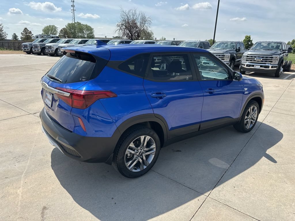 Used 2022 Kia Seltos LX AWD/4WD image 36