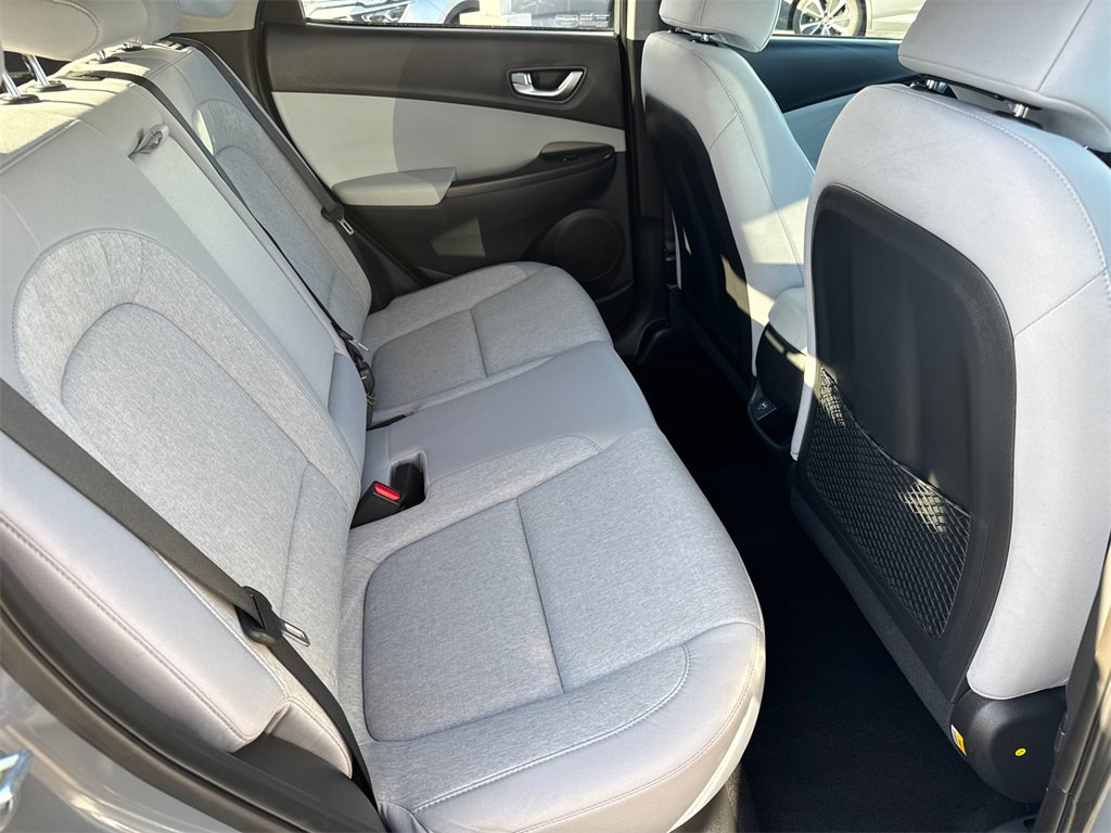 Used 2023 Hyundai Kona SEL image 18