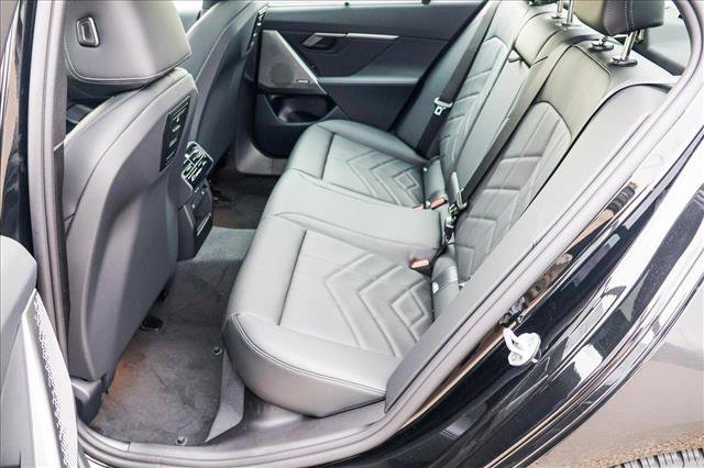 Used 2025 BMW 530i xDrive w/ Executive Package image 20