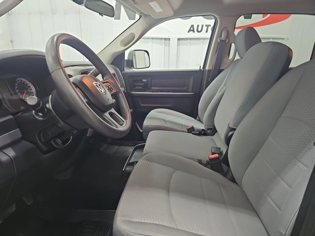 Used 2017 RAM 2500 Tradesman w/ Chrome Appearance Group image 34