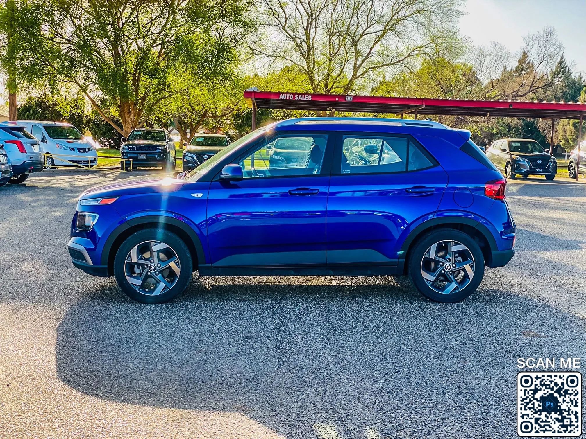 Used 2022 Hyundai Venue SEL image 5