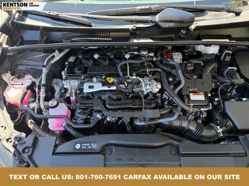 Used 2025 Toyota Prius LE image 34