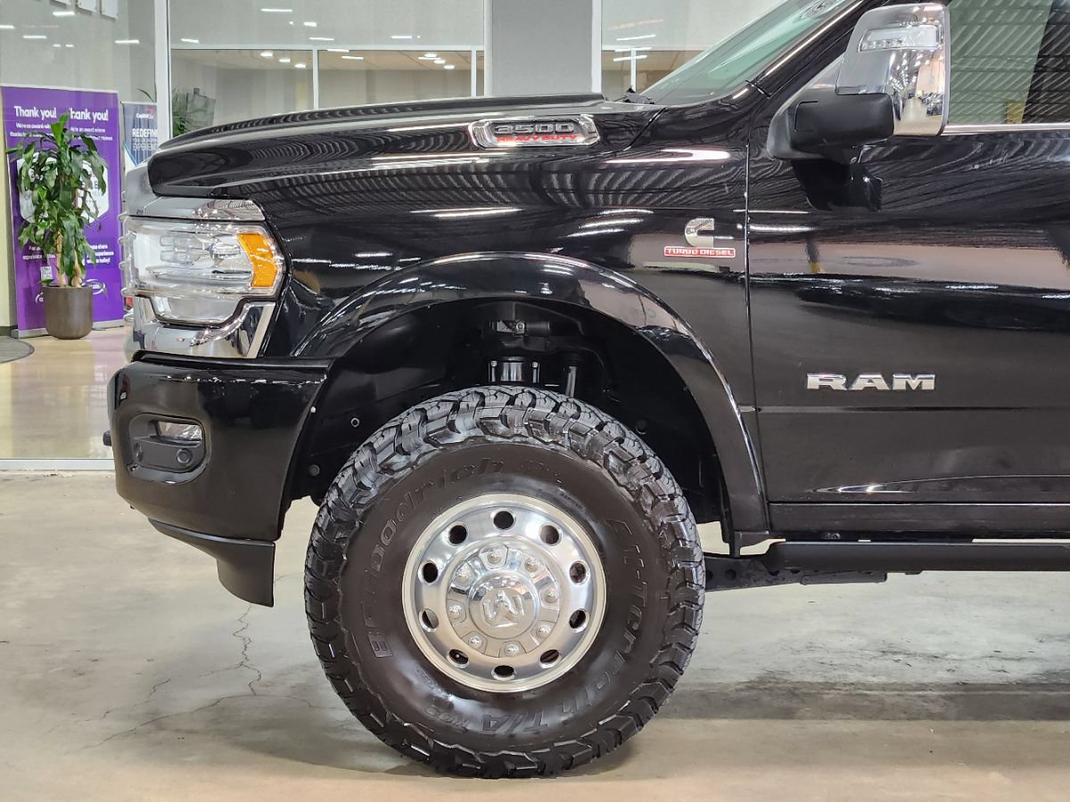 Used 2024 RAM 3500 Limited w/ Towing Technology Group AWD/4WD image 23