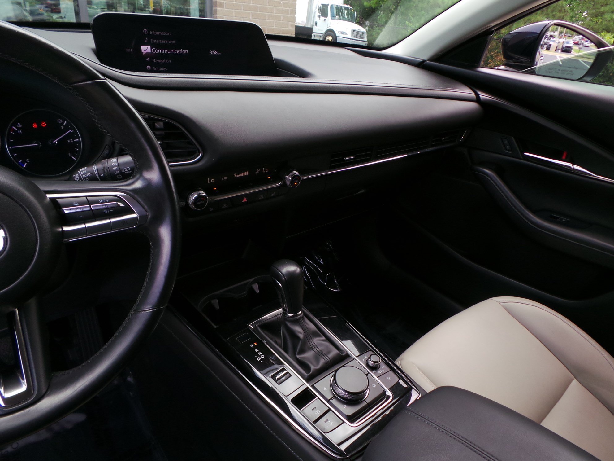 Used 2021 MAZDA CX-30 FWD 2.5 S w/ Preferred Package image 27