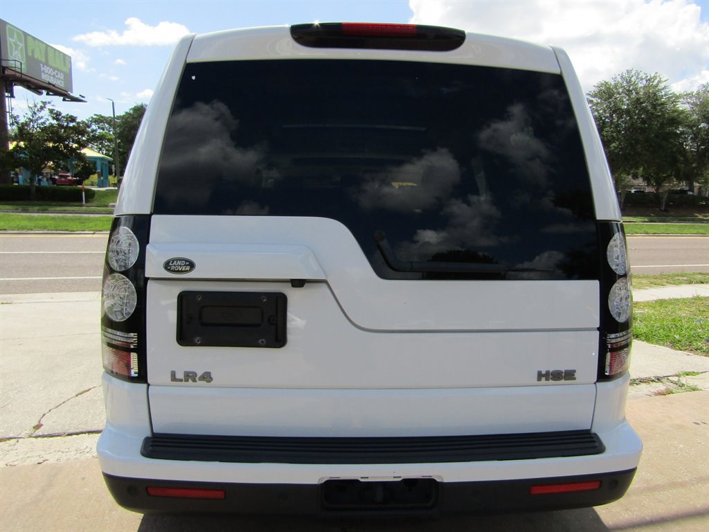 Used 2015 Land Rover LR4 HSE AWD/4WD image 3