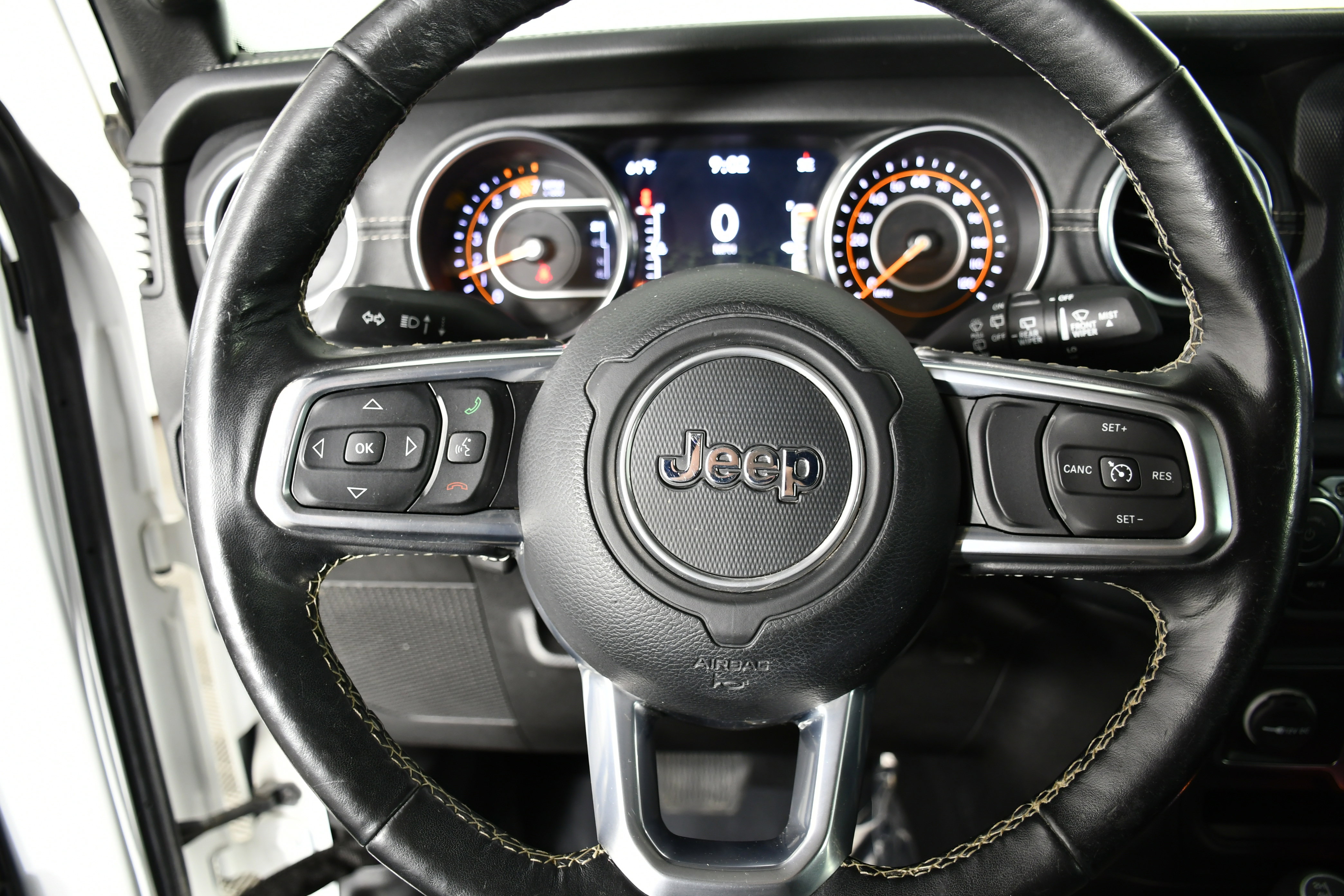 Used 2019 Jeep Wrangler Unlimited Sahara image 21