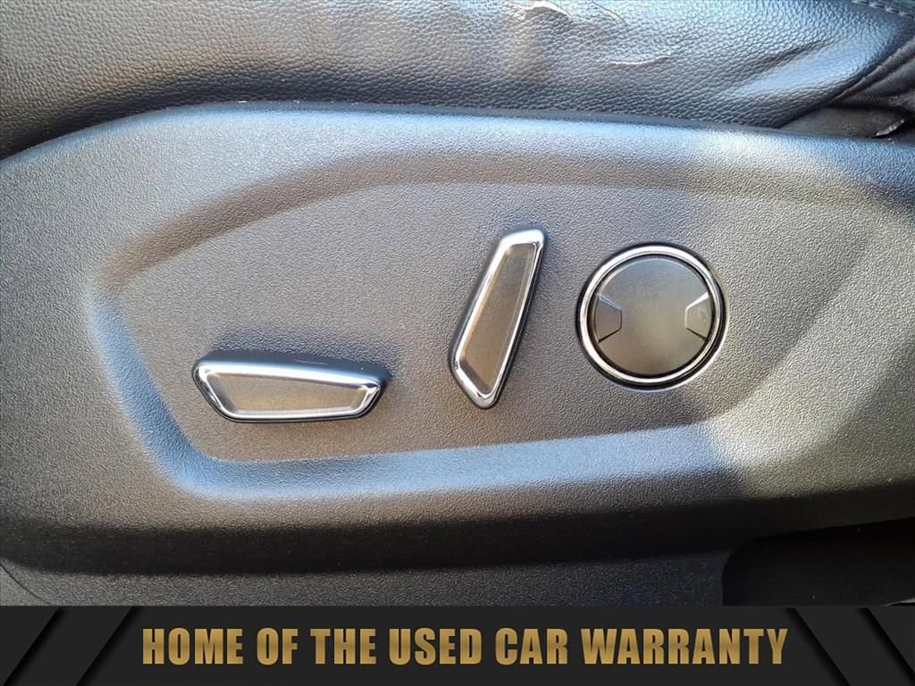 Used 2016 Ford Explorer XLT w/ Equipment Group 202A image 17