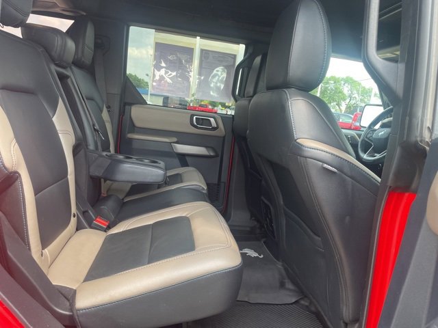 Used 2023 Ford Bronco Wildtrak image 14