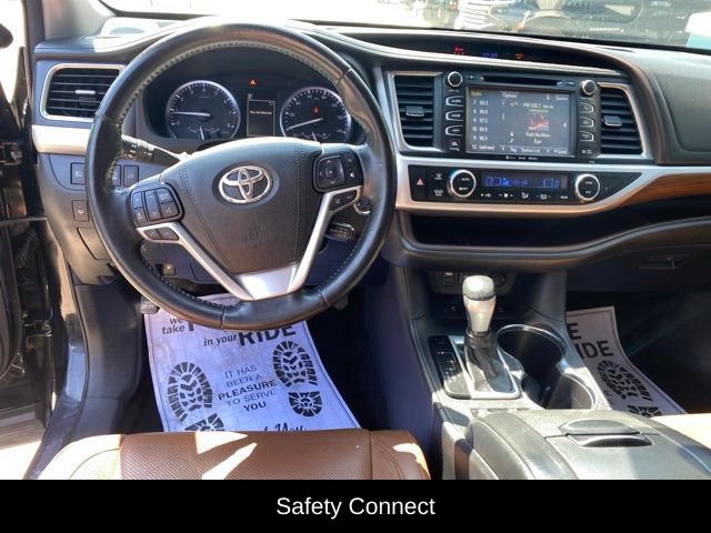 Used 2017 Toyota Highlander Limited Platinum AWD/4WD image 8