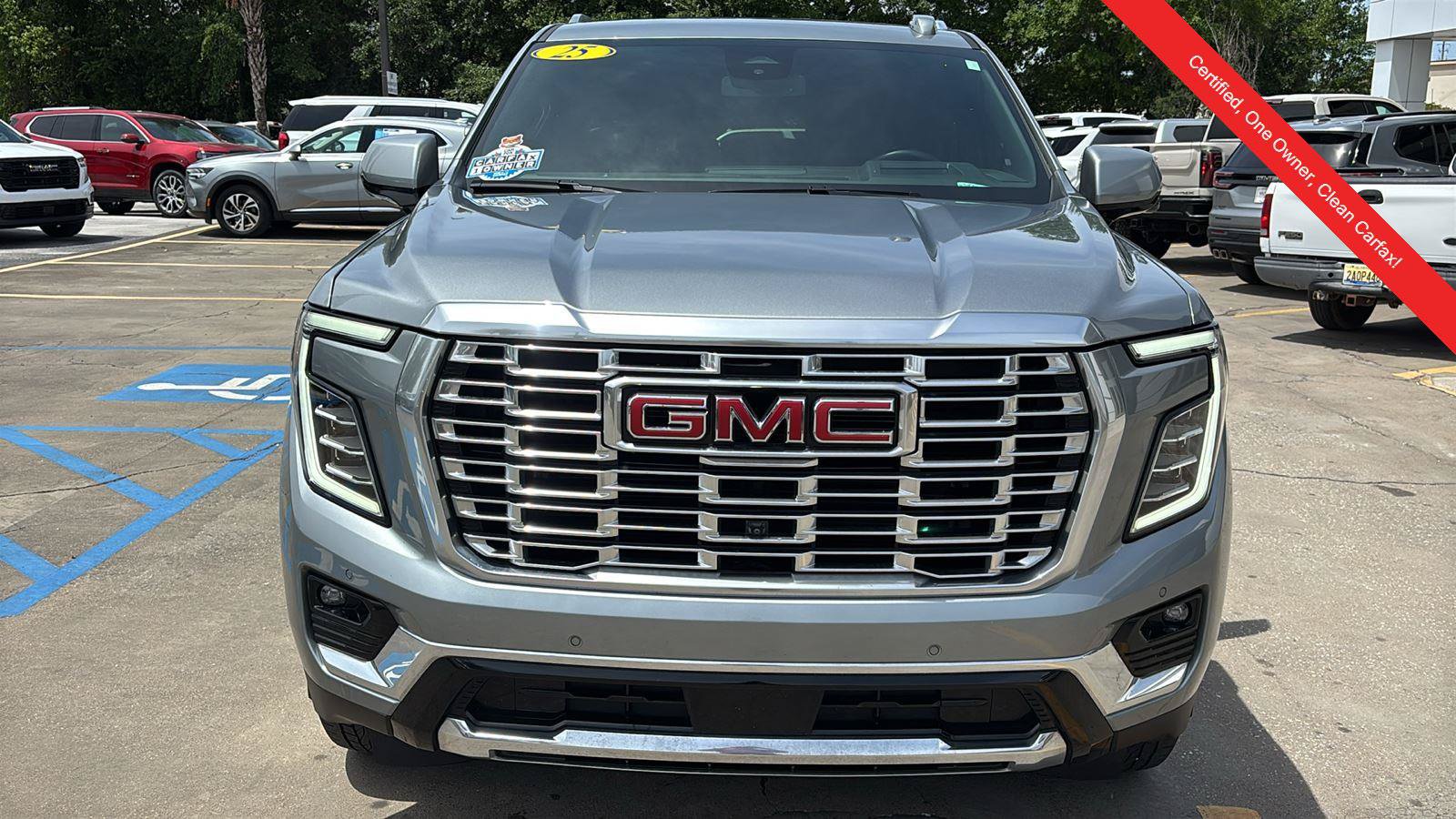 Certified 2025 GMC Yukon Denali AWD/4WD image 2