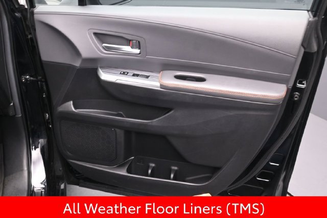 Used 2023 Toyota Sienna XSE w/ XSE Plus Package AWD/4WD image 23