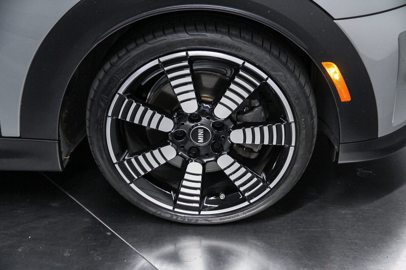 Certified 2023 MINI Cooper S FWD image 9