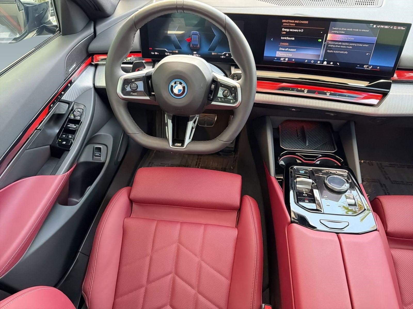 Used 2026 BMW i5 eDrive40 w/ M Sport Package RWD image 27