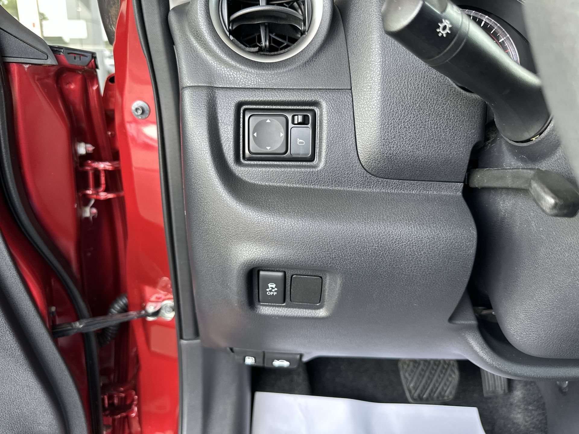 Used 2018 Nissan Versa Note S FWD image 15