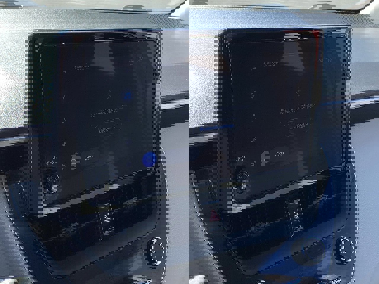 Used 2025 Toyota Corolla LE image 12