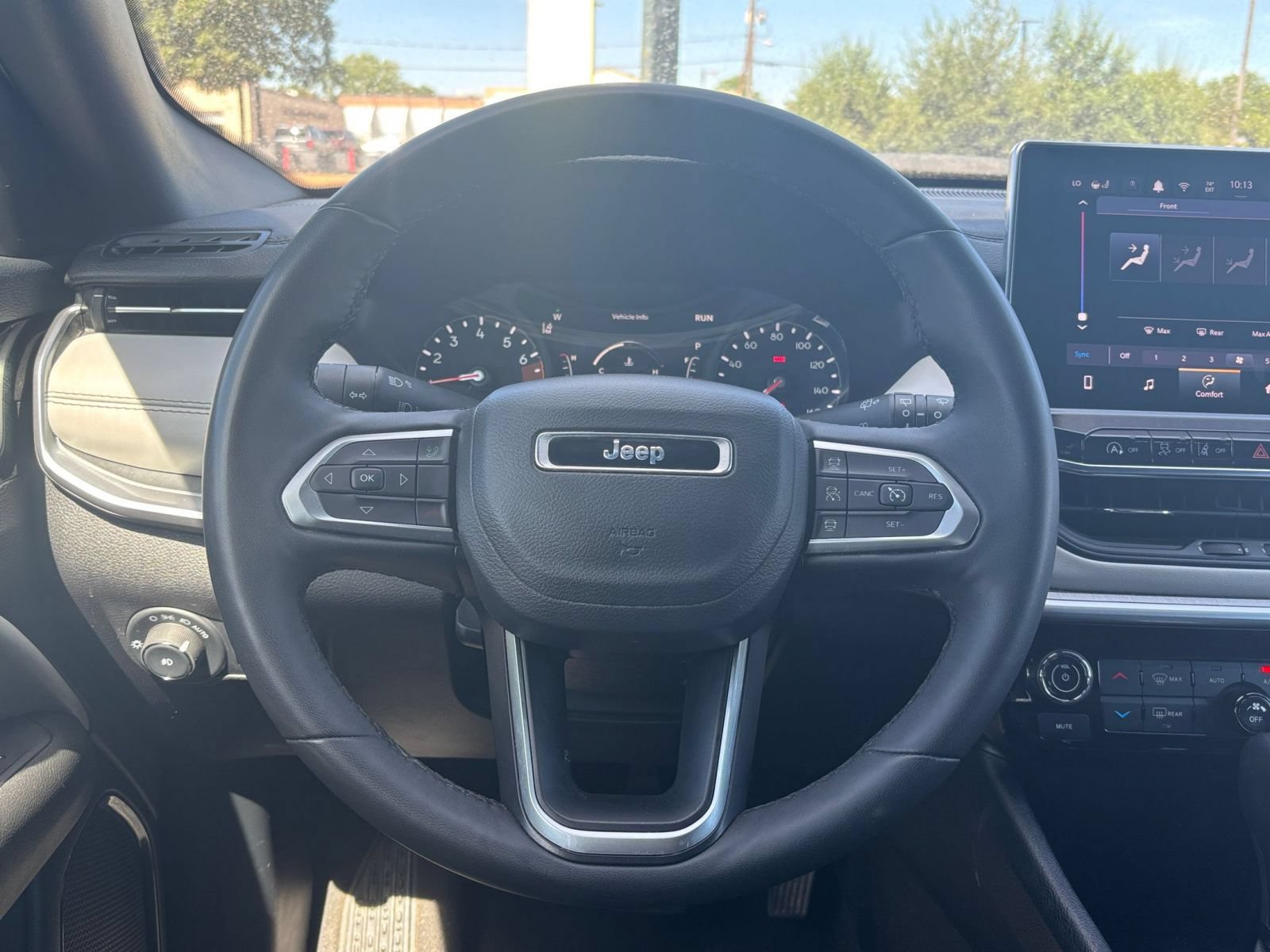 Used 2025 Jeep Compass Limited AWD/4WD image 27