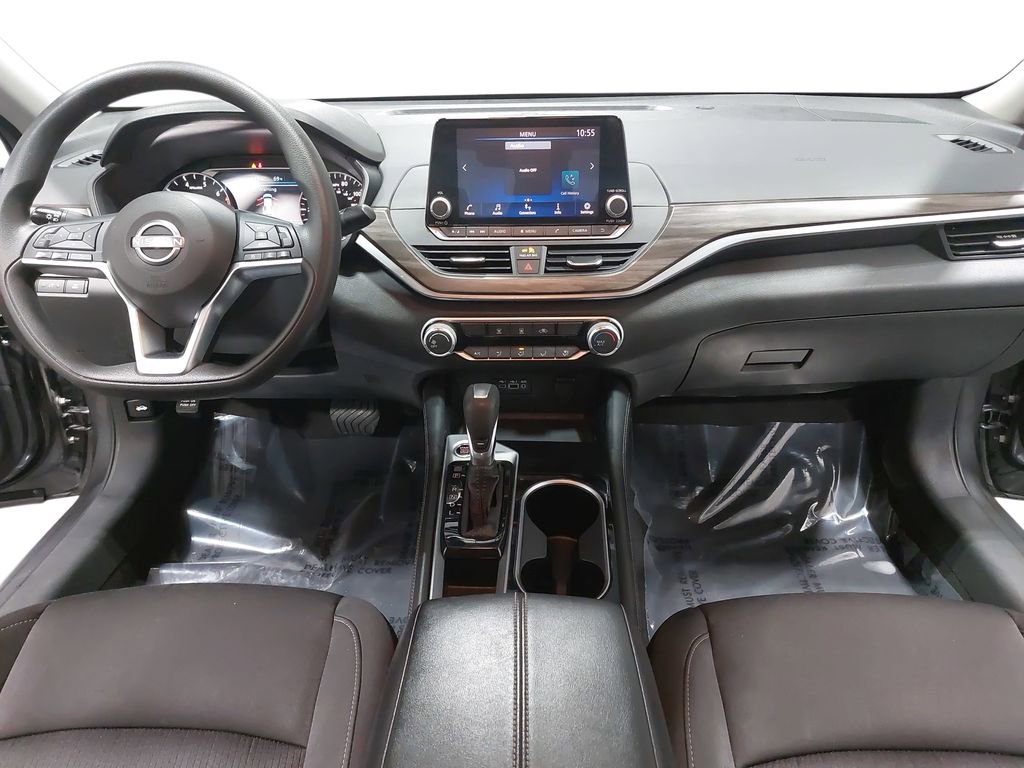 Used 2023 Nissan Altima 2.5 SV image 9
