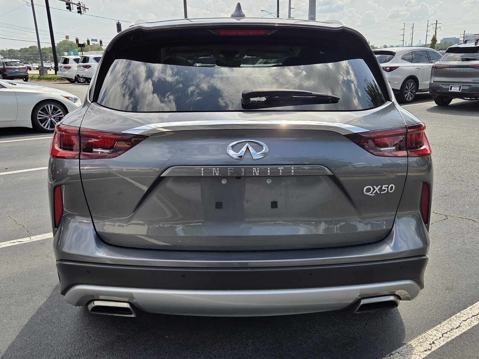Used 2023 INFINITI QX50 Luxe FWD image 7