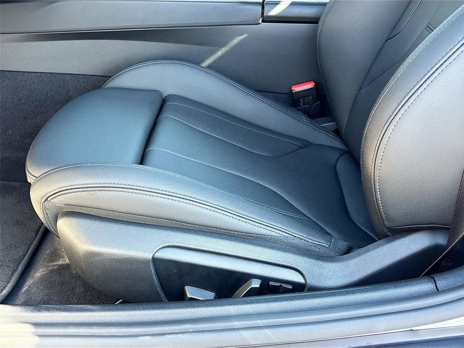 Used 2022 BMW Z4 sDrive30i w/ Premium Package image 23