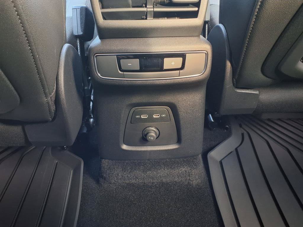 New 2025 Audi Q4 e-tron Premium Plus AWD/4WD image 25
