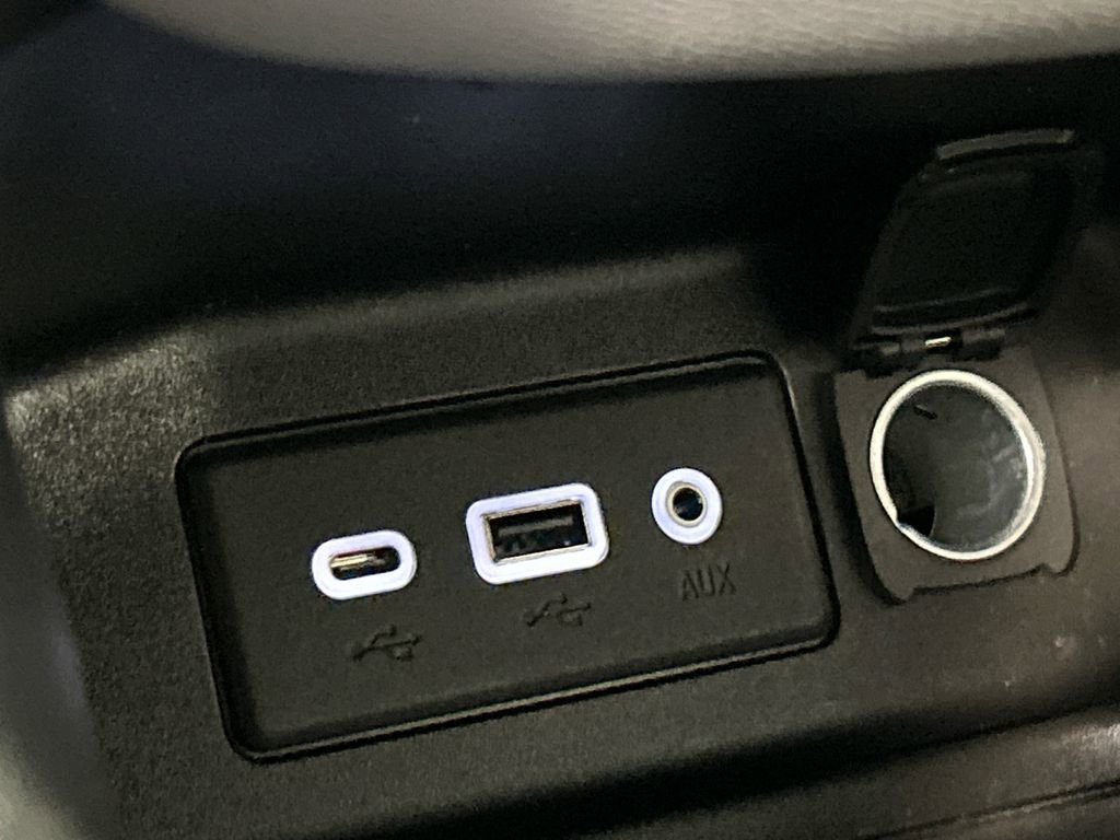 Used 2020 Chevrolet Equinox LS w/ LS Convenience Package image 19