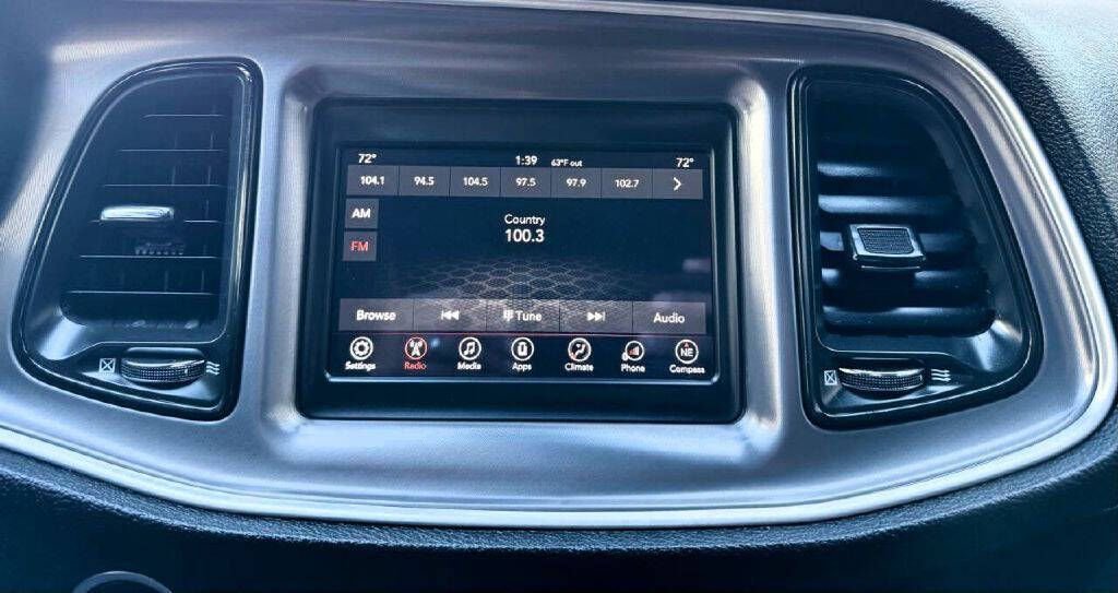 Used 2019 Dodge Challenger SXT image 22