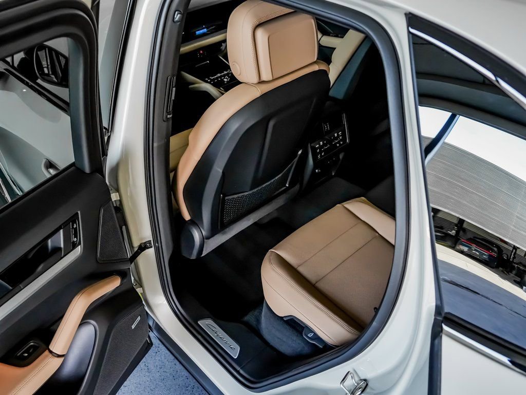 New 2026 Porsche Cayenne AWD/4WD image 24